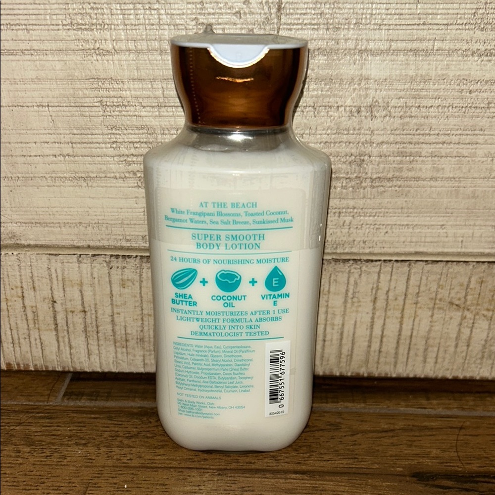 Bath & Body Works At The Beach Body Lotion - White and Brown - Picture 3 of 4